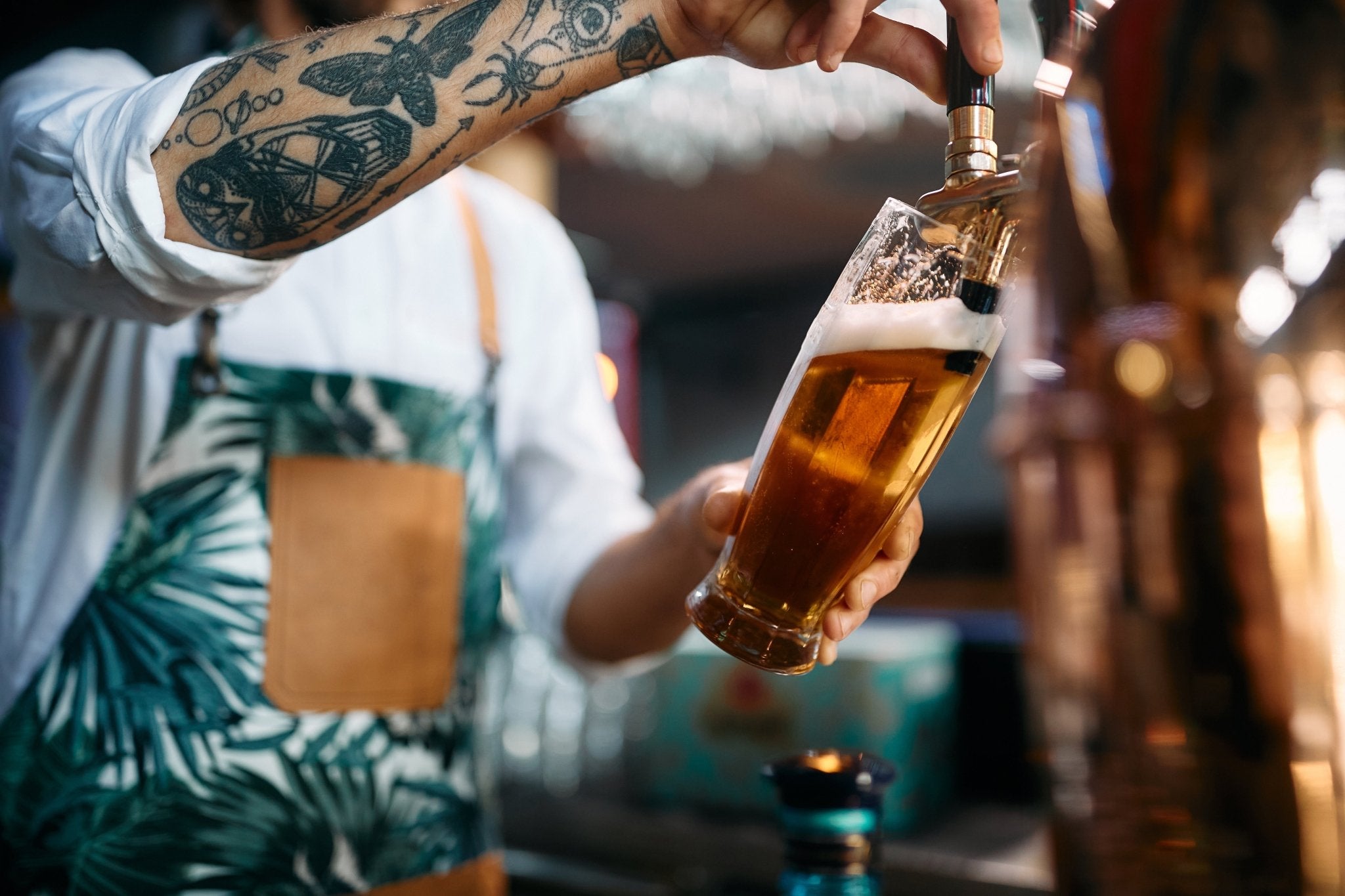 Crafting the Perfect Draft Beer Experience: Tips for Bar and Restaurant Owners